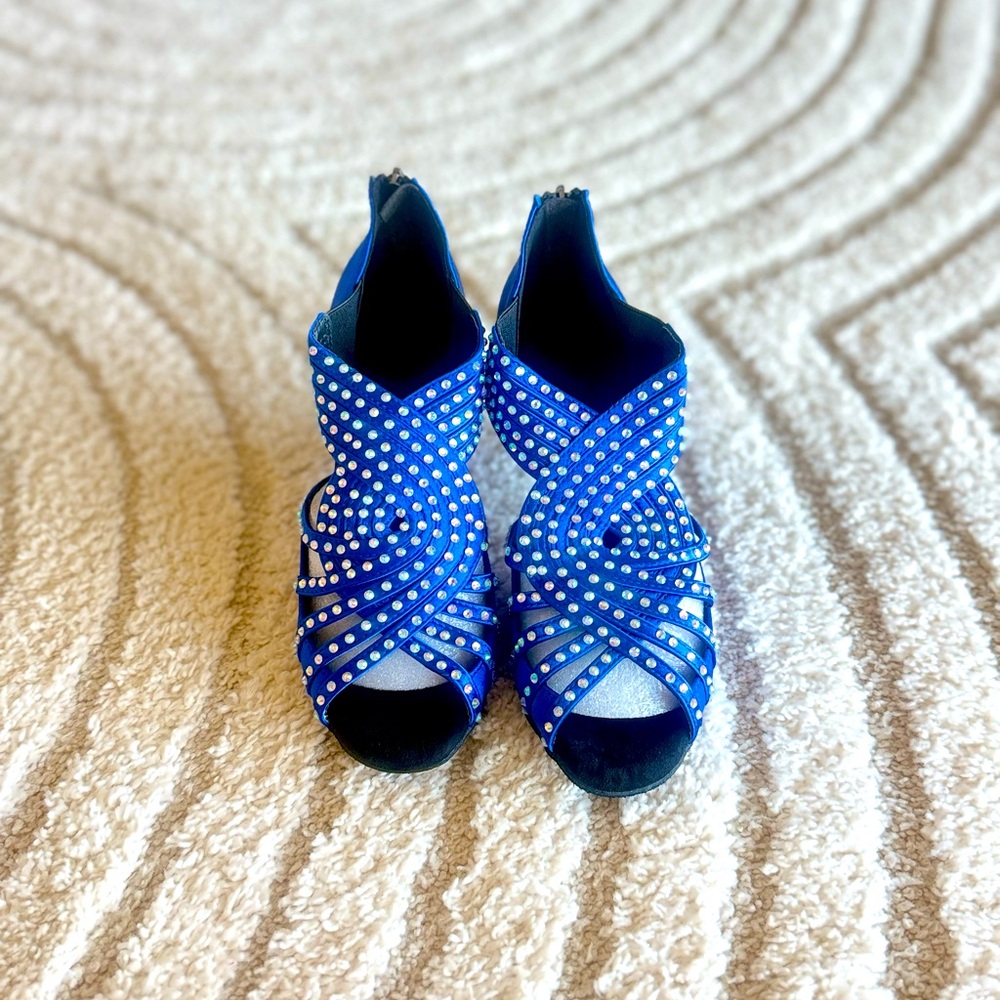 TDA dance shoes 318
